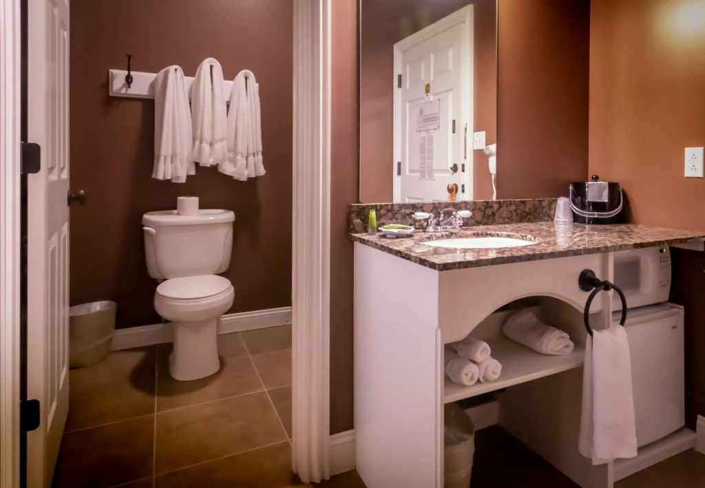 Depot Inn & Suites