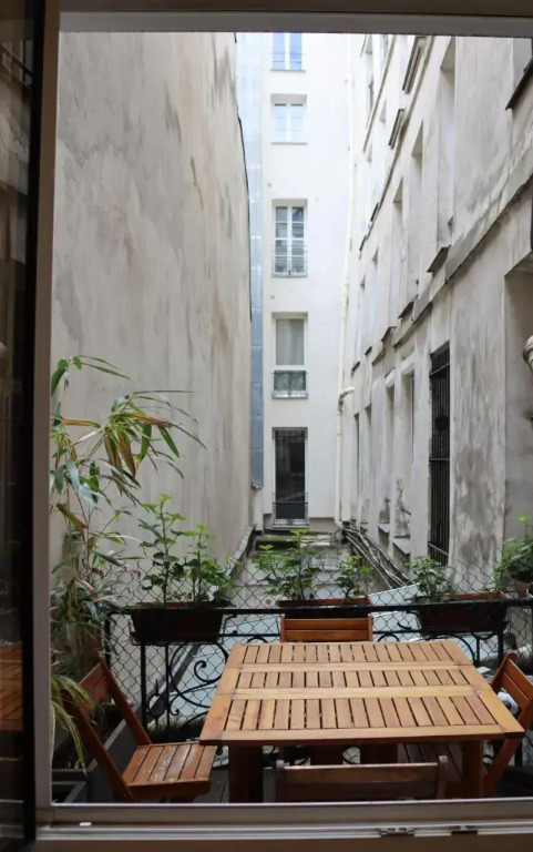 Superbe T3 Terrasse Coeur de Paris Historique