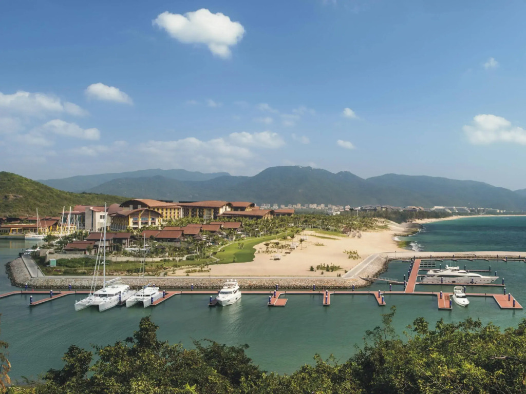 Курорт The St. Regis Sanya Yalong Bay