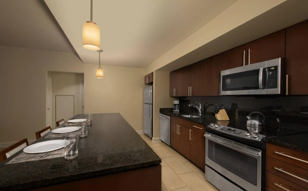Marriotts Crystal Shores