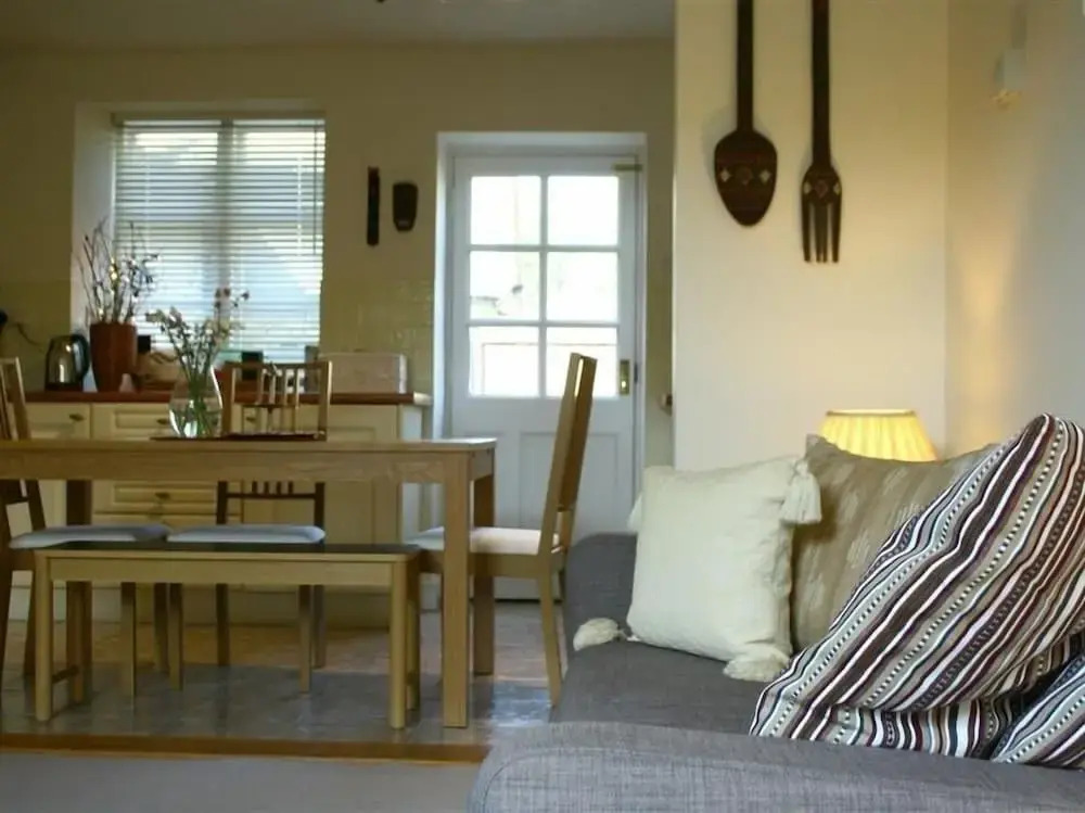 Honeysuckle Cottage