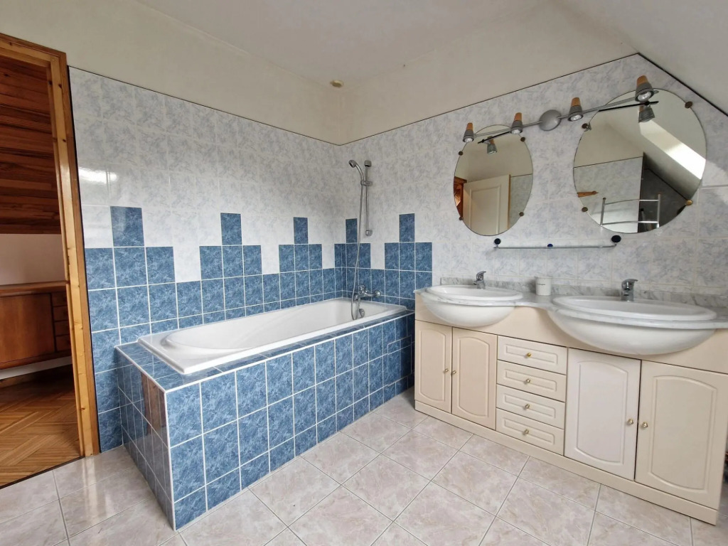 Apartment in Bénodet near Sandy Beaches