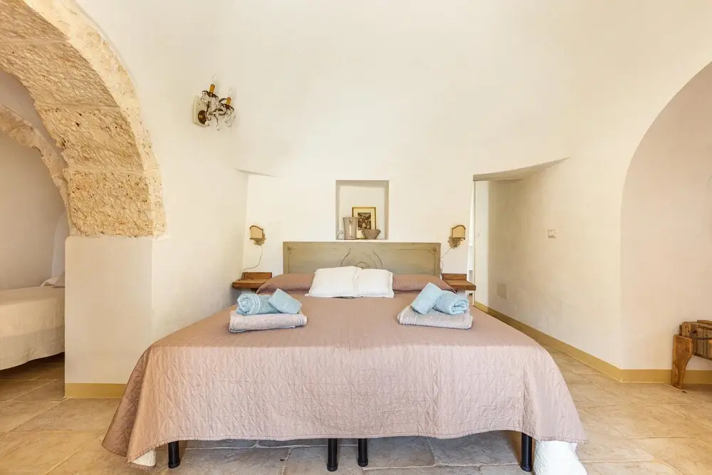 2770 Uliveto Valeria - Trullo Melograno by Perle di Puglia