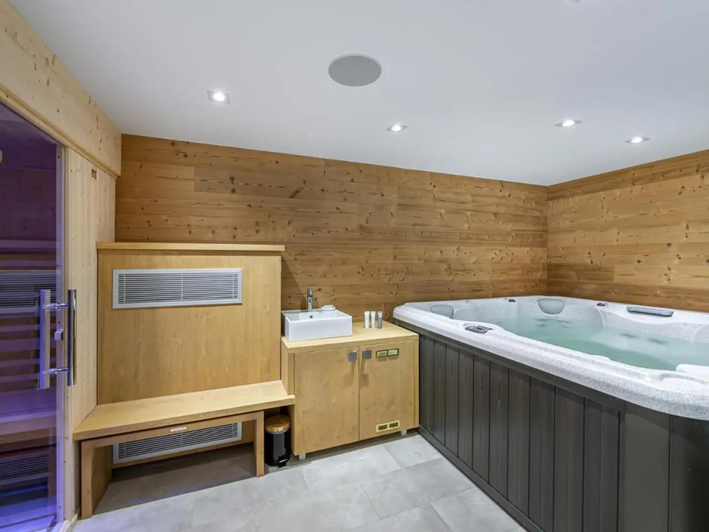 Chalet moderne à Méribel avec spa et animaux acceptés - FR-1-565-1