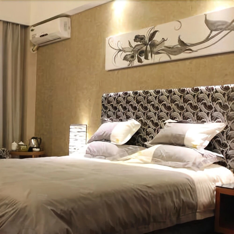 Float International Hotel