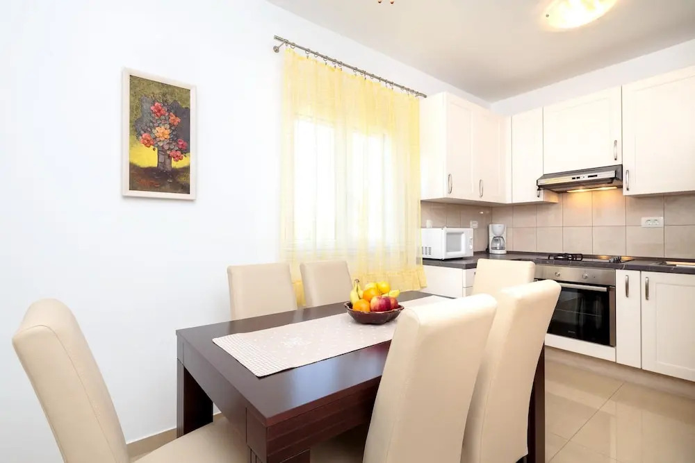 House With 3 Bedrooms in Supetar, With Wonderful sea View, Enclosed Ga
