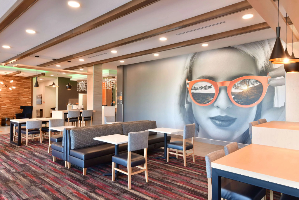 La Quinta Inn & Suites by Wyndham Wisconsin Dells- Lake Delton