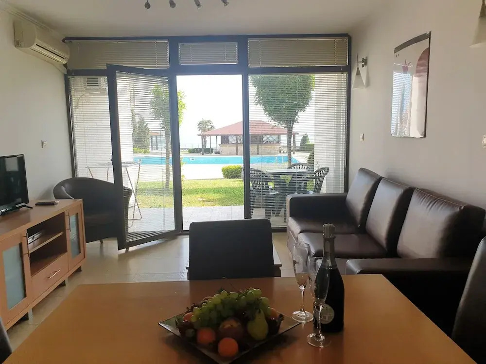 Diamond Apartments