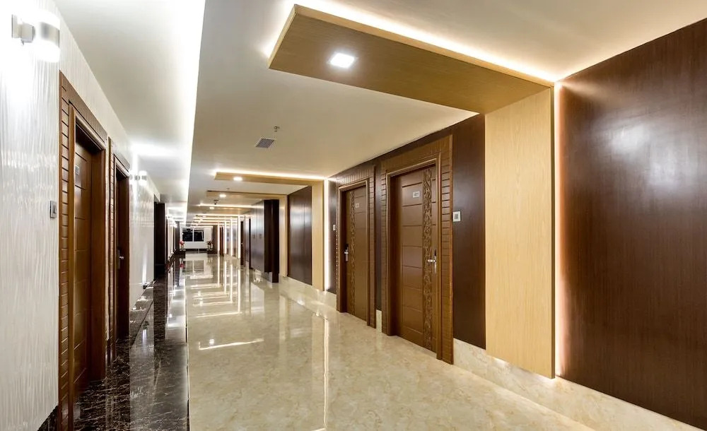 Hotel ARJUNAA