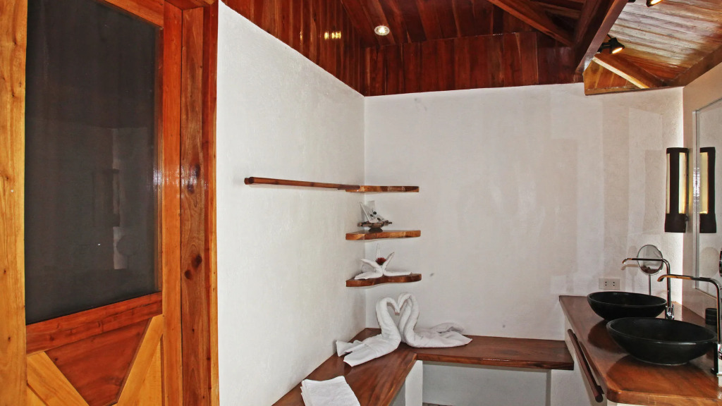 Kawayan Holiday Resort