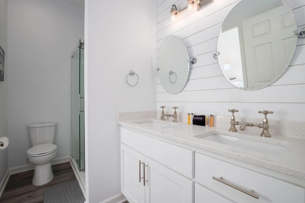 114 E Lakeshore Dr - The Sandcastle by Blue Swell