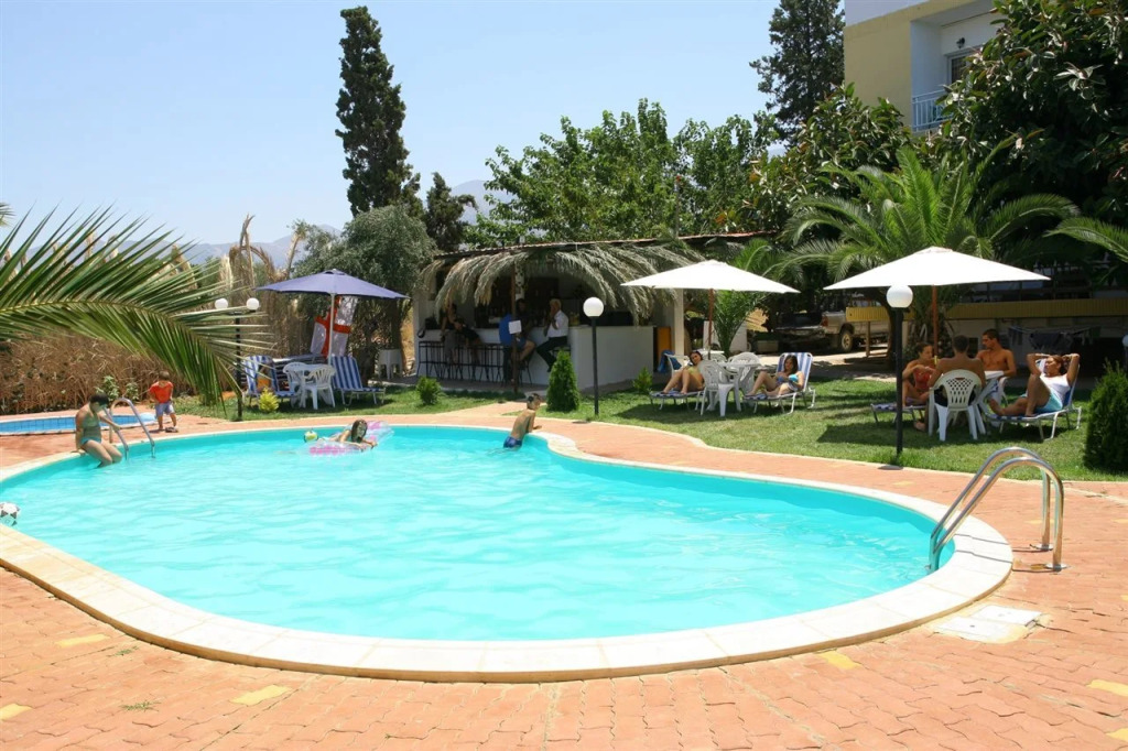 Harmony Hotel And Studios