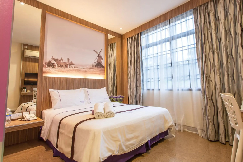 Lavender Inn Nusa Bestari