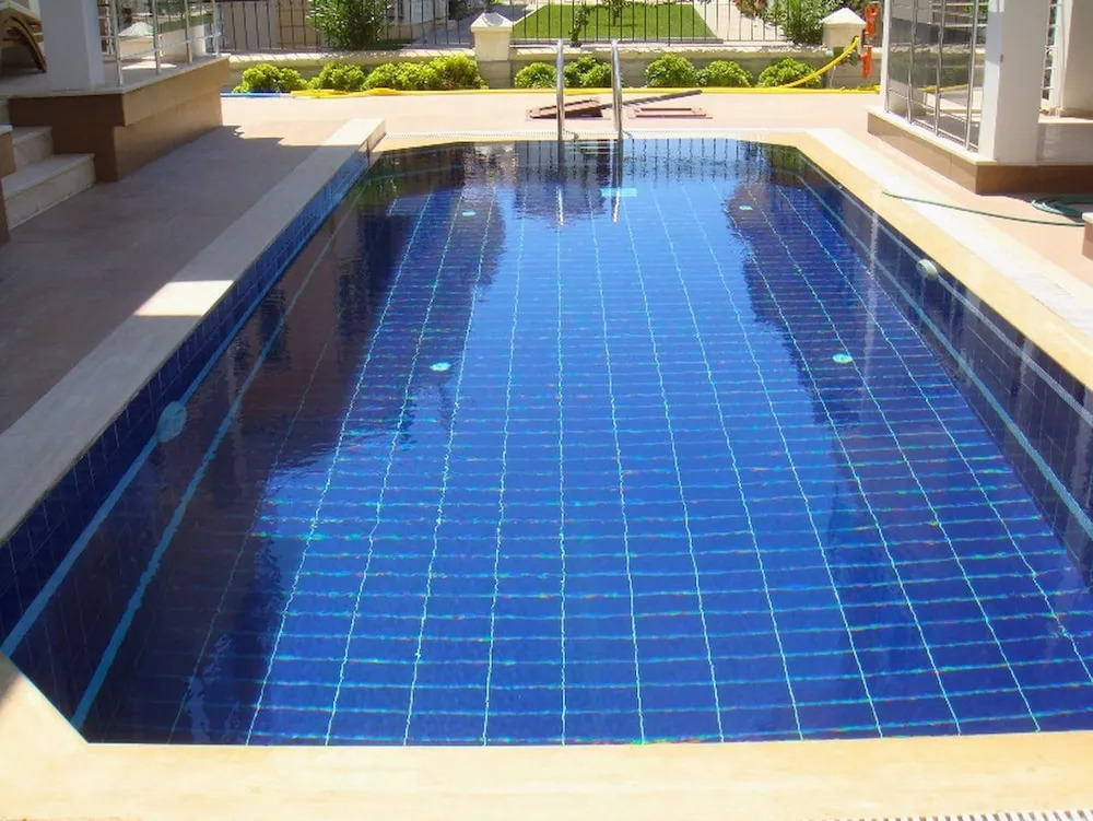 Aqua Marine Apart