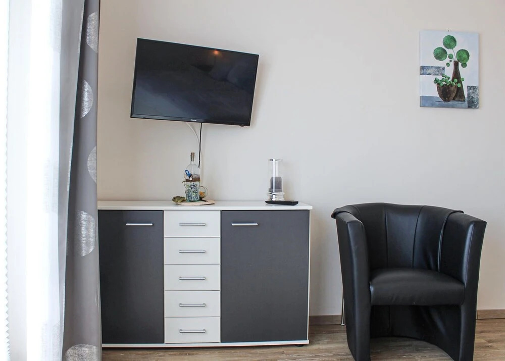 Nice Apartment in Lembruch With 1 Bedrooms and Wifi