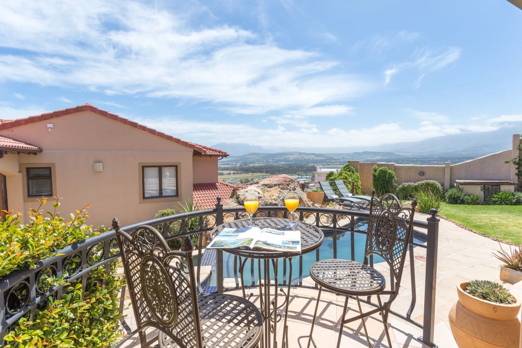 Blue Horizon Guest House