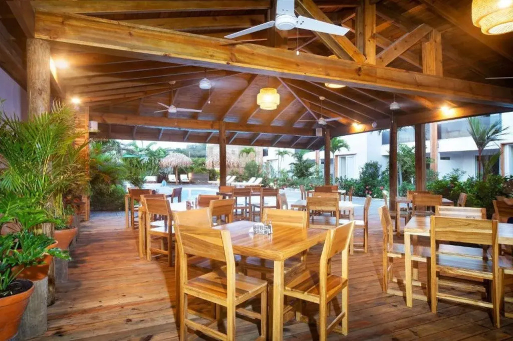 Naboo Resort & Dive Center