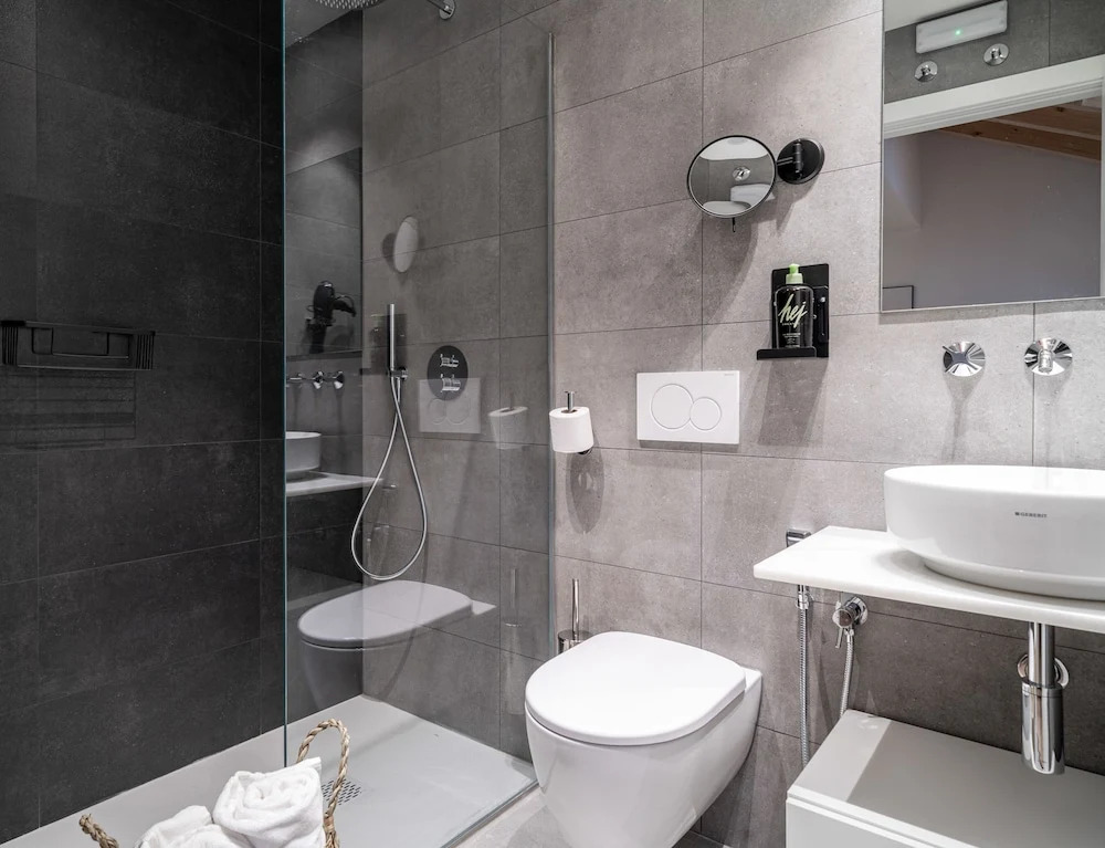Limehome Vitoria Palacio de los Álava-Velasco