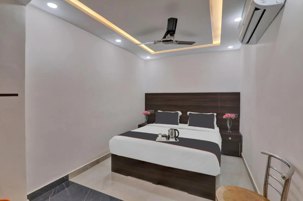 Flagship 92648 Hotel Jwala