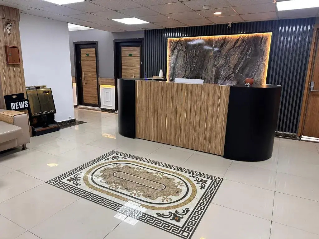 Royal Ezel Hotel