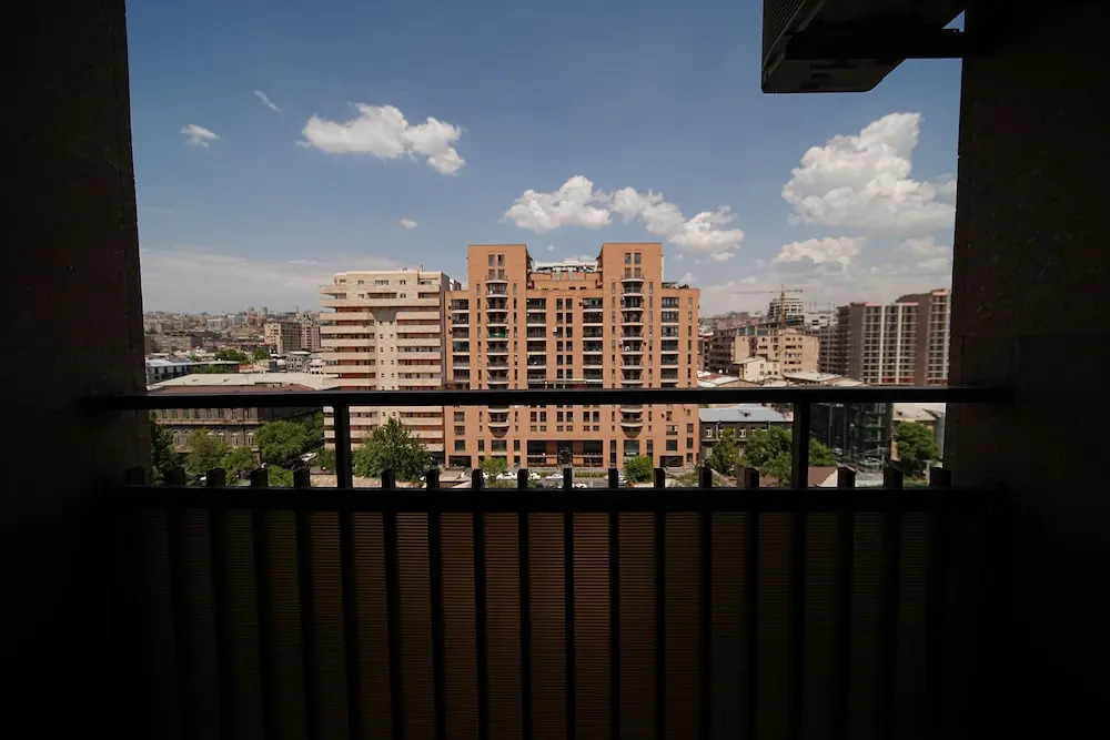 City View 2-bedroom Luxury Apartment on 13 Buzand Street by Sweet Home
