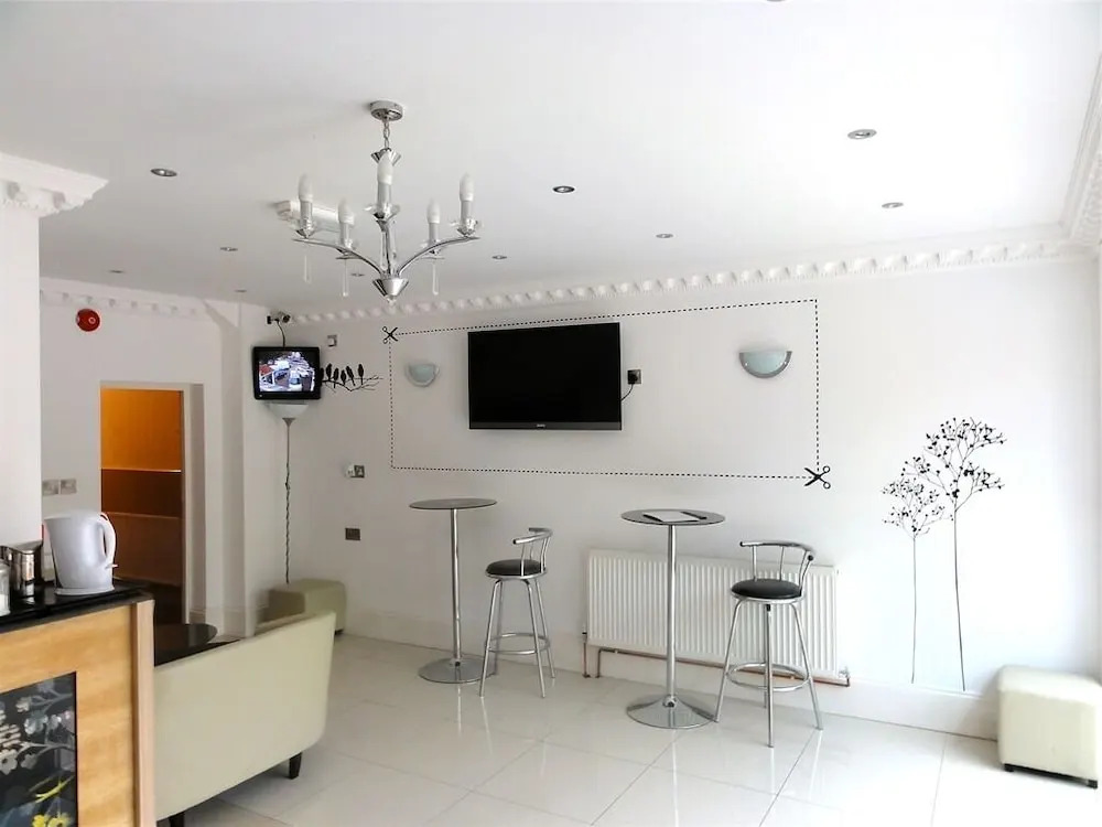 Skylark Guest House
