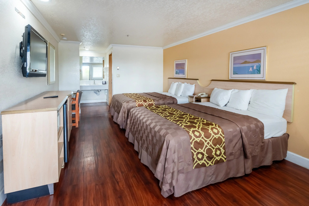Budget Inn