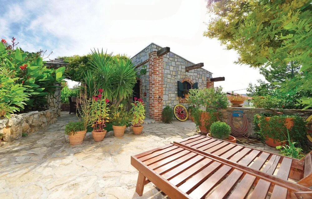 Gorgeous Home In Maslenica