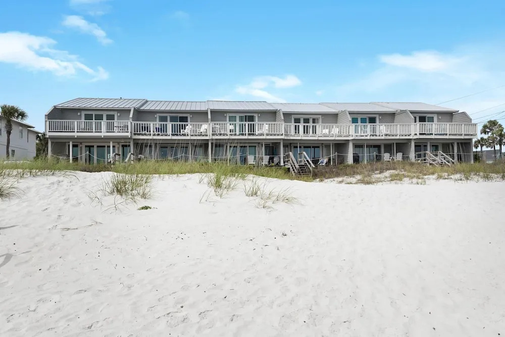 Searenity at Inlet 2
