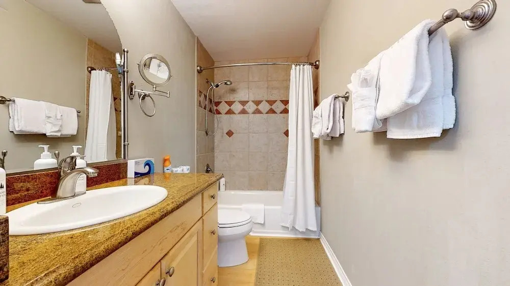 Western Slopes Villas #7 1 Bedroom Condo