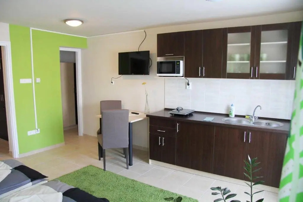 Írisz Apartmanház