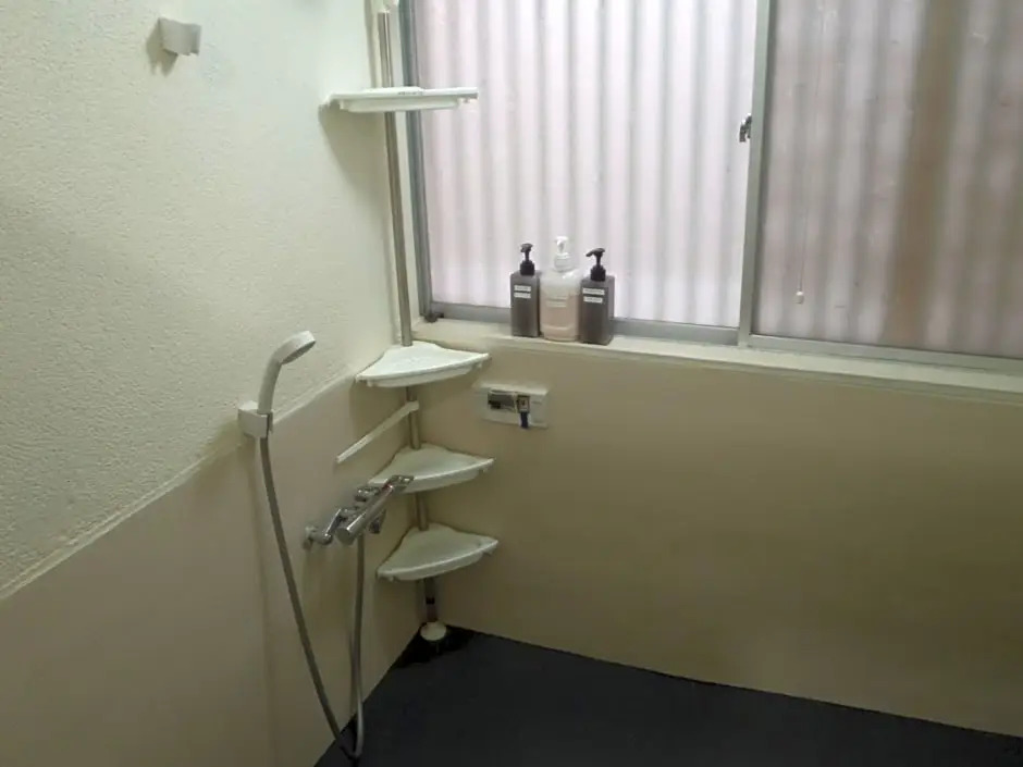Mikes B&B Tokoname