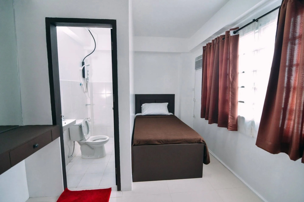 The Strand Suites and Dormitel