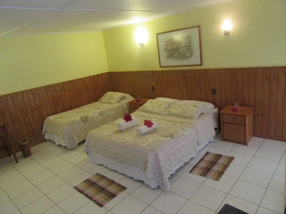 Maru Lodge