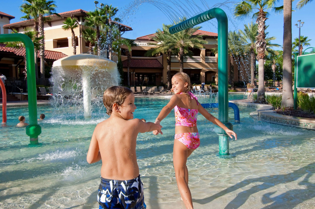 Floridays Orlando Two & Three Bed Rooms Condo Resort