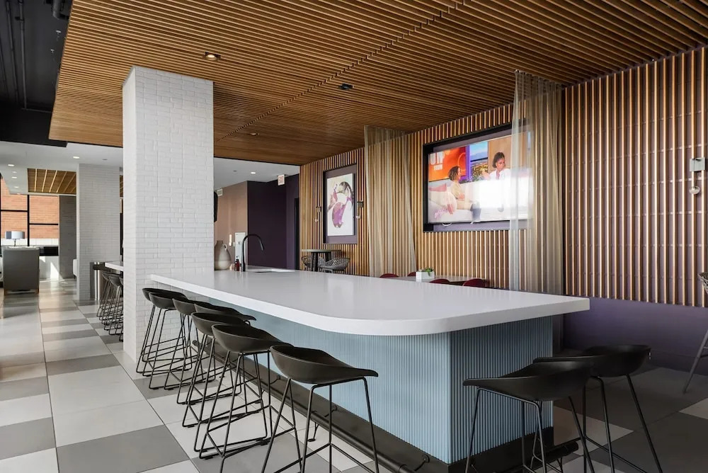 Group Escape 2 Luxury 3BR Penthouses