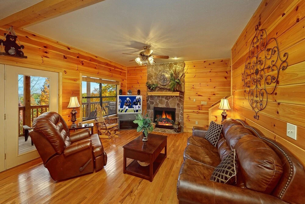 Can’t Bear To Leave 455 - Four Bedroom Cabin