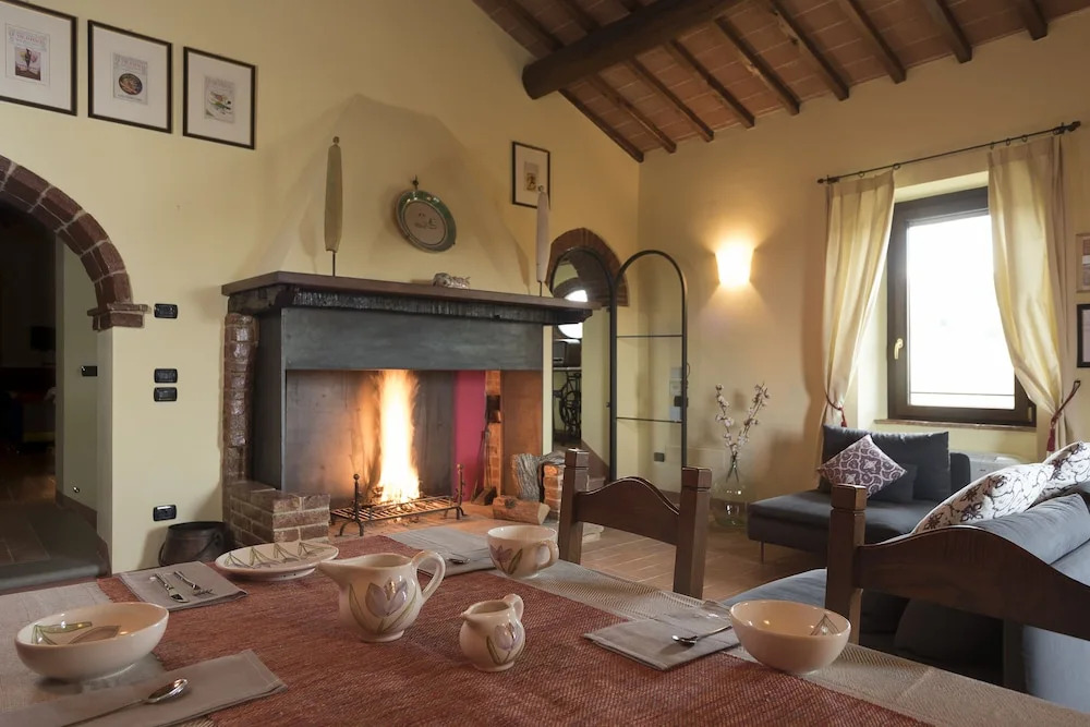 Tuscan Style Eco-Farm Molinaccio