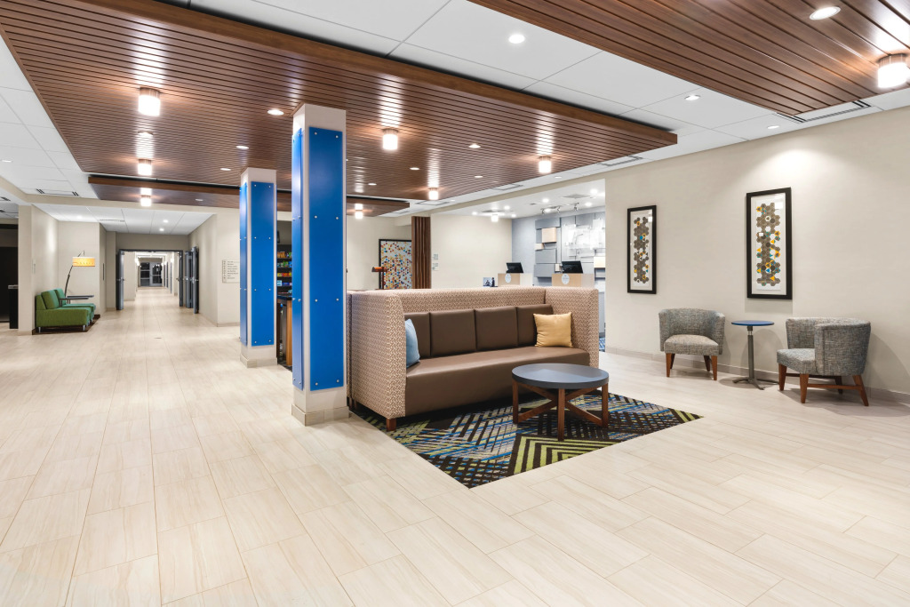 Holiday Inn Express & Suites Suisun City by IHG