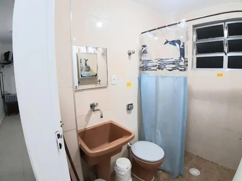 Sala-living/ 1 quadra da praia