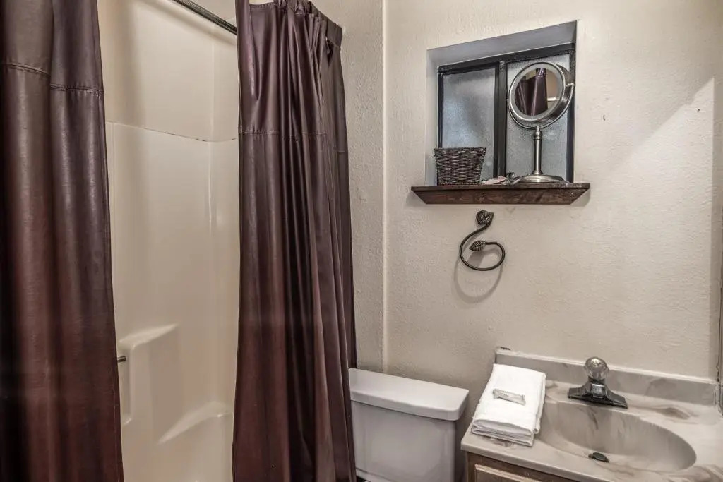 Pinon Park B22, 3 BRs, Pool Table, Fireplace, WiFi, Sleeps 8