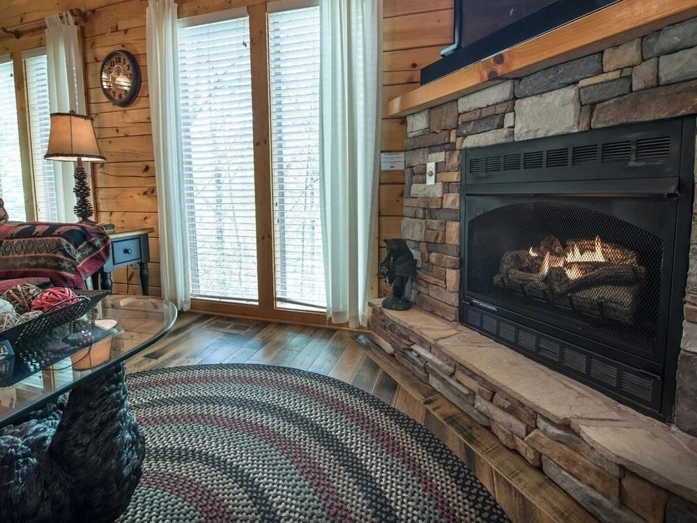 The Bear Essentials 3 Bedrooms 3 Bathrooms Cabin
