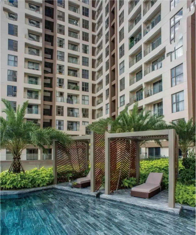 Super City Center - Free Pool Gym 8