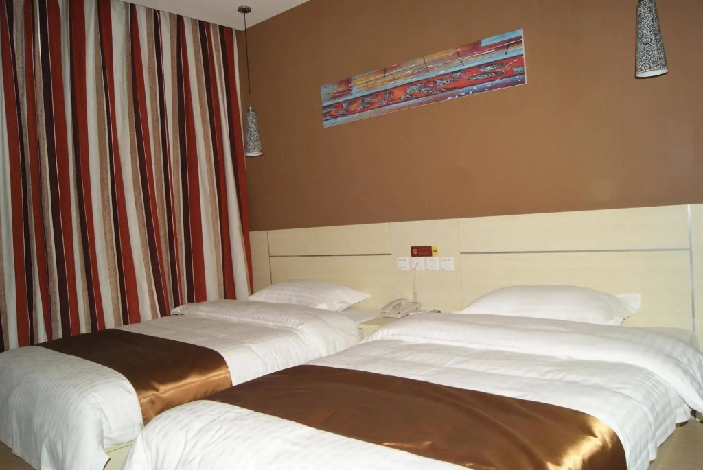 Thank Hotel Laiwu Luzhong East Street