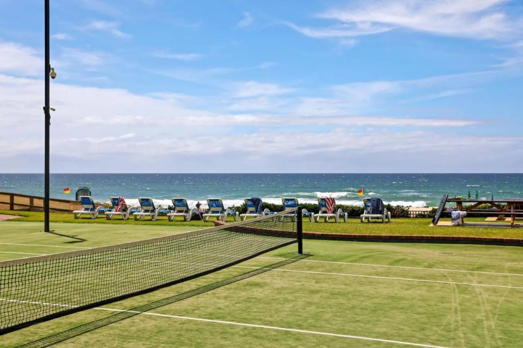 Breakers North Absolute Beachfront Apartments - Official