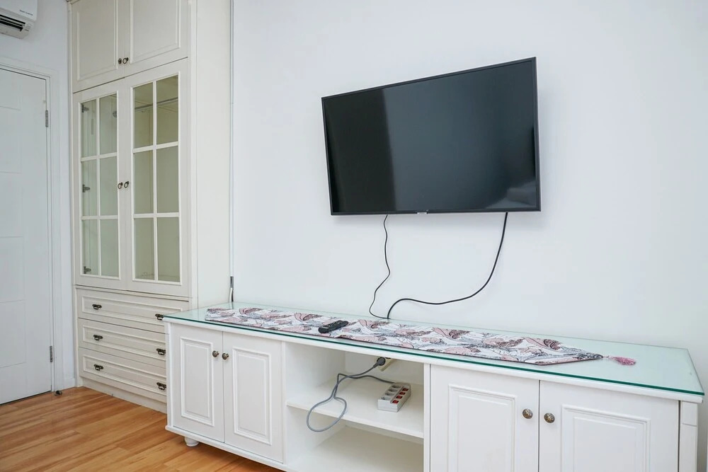 Stunning 2 Bedrooms Apartment at Ancol Mansion