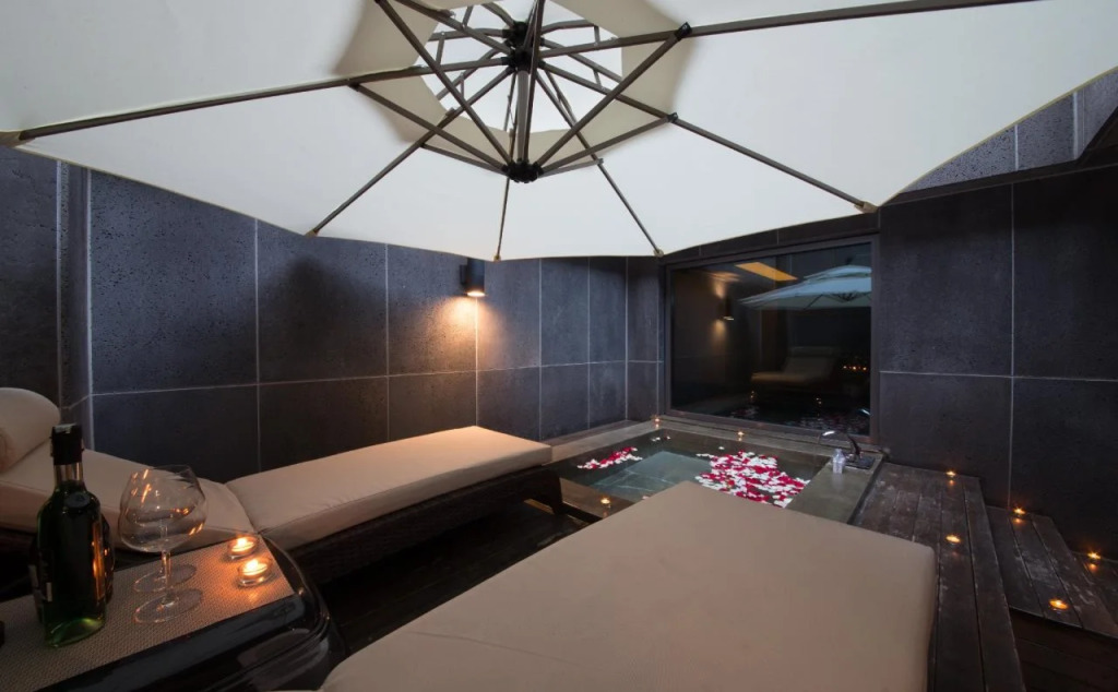 Yeoksam Lumiere Hotel