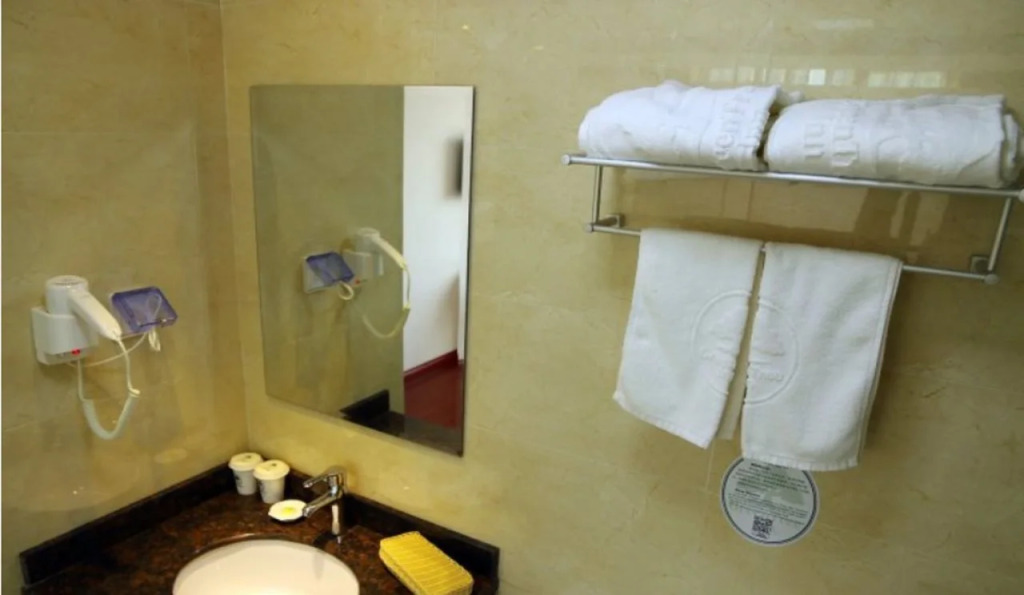 GreenTree Inn Jiangsu Zhenjiang Yaohan Express Hotel