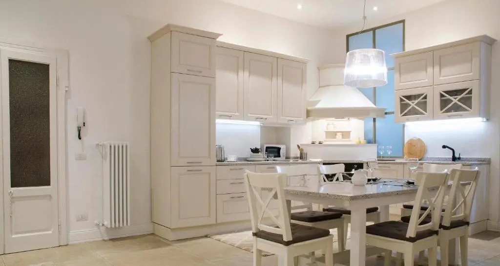 ALTIDO Splendid 3BR Apt with Parking and Terrace in Como