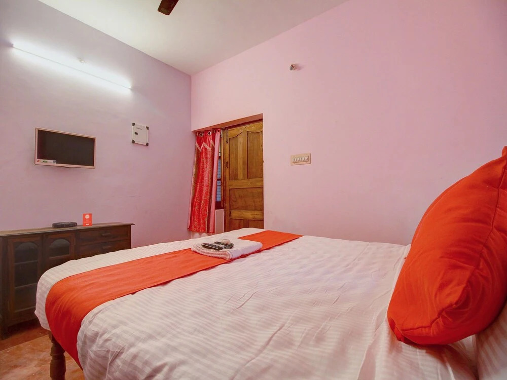 OYO 14414 Home OYO Home 1BHK Studio Near Quiet Beach